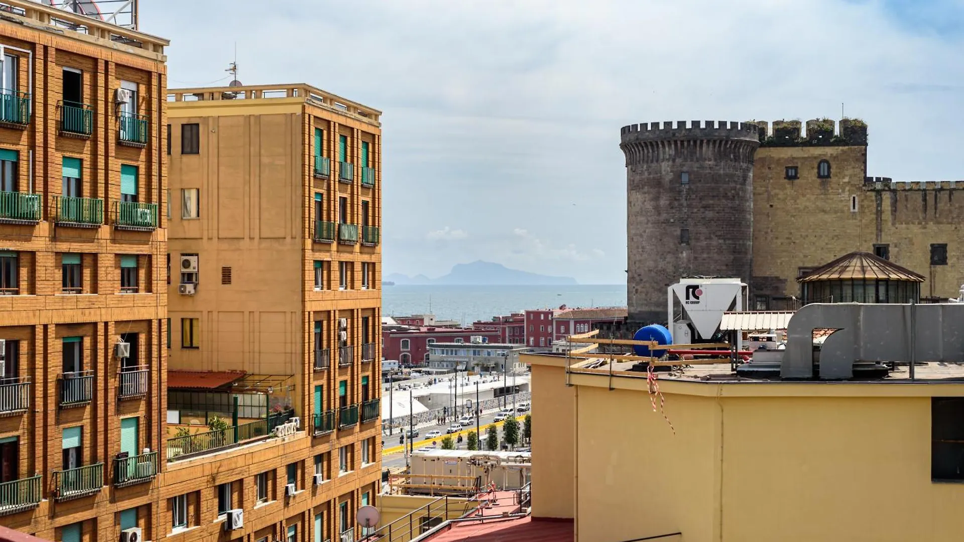 Amazing And Central Penthouse With Terraces In The Heart Of Napoli