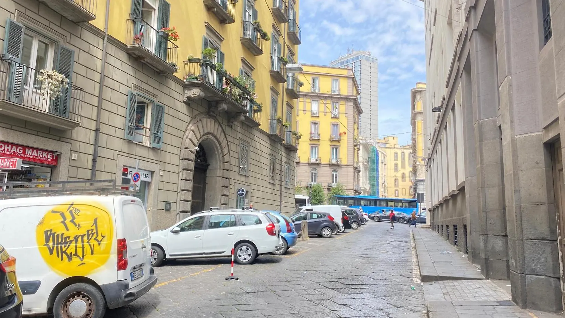 Amazing And Central Penthouse With Terraces In The Heart Of Napoli
