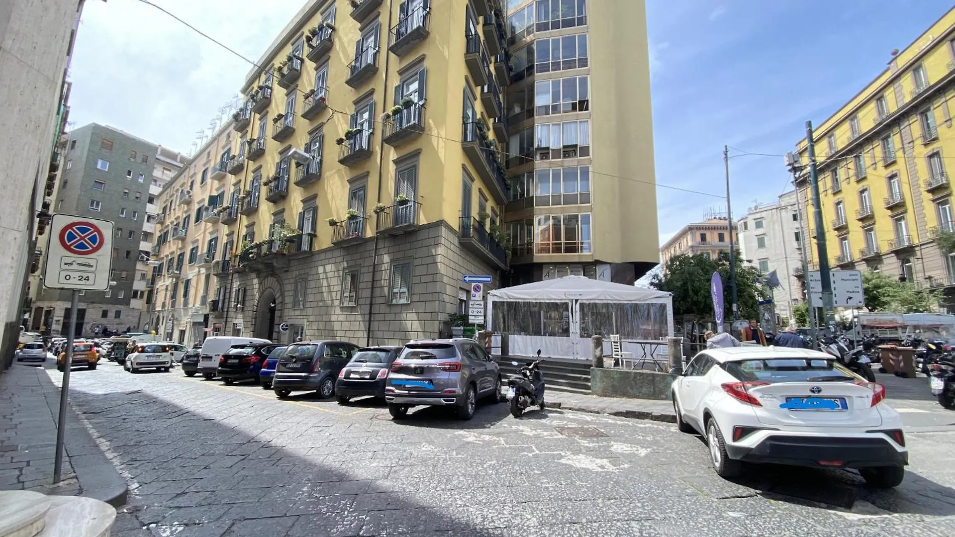 Apartment Amazing And Central Penthouse With Terraces In The Heart Of Napoli