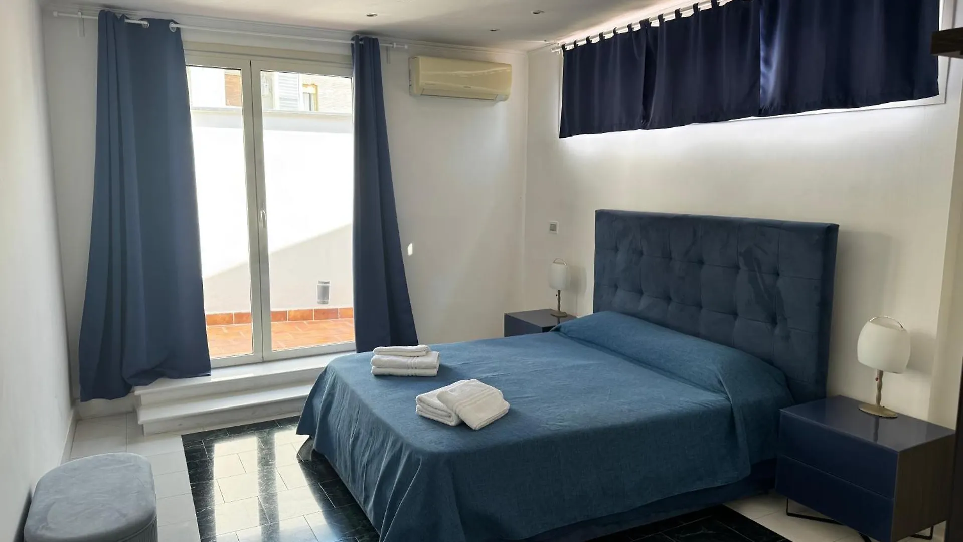 Apartment Amazing And Central Penthouse With Terraces In The Heart Of Napoli Italy